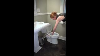 mdollbot 2024-12-11 Housedoll going about her chores and being generally very we   6hvgux-4