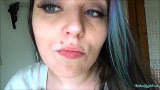 M@nyV1ds - MistressLucyXX - Toothbrushing And Spitting-9