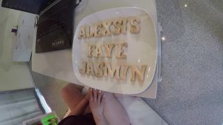 Alexsis Faye Lets bake - Solo-7