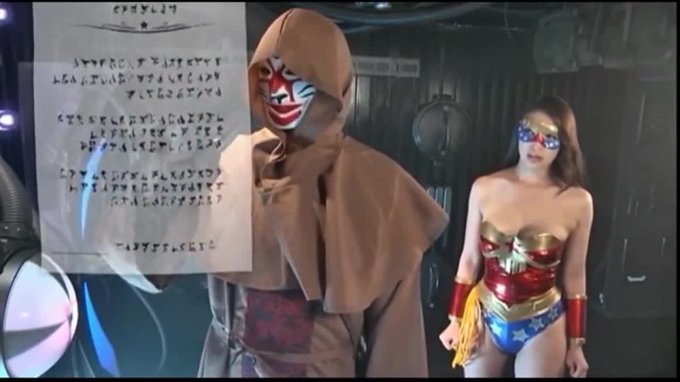 [SuperMisses.com] Defeat of the superheroine, the Wonder Lady. - Asian