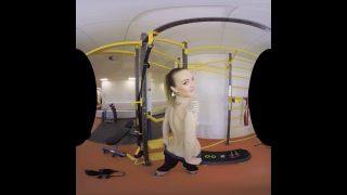 Watch Belle Claire's Sexy Ass Work Tricks Now-1