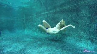 Online porn - SexUnderWater presents roxxy renay gc1 12k teens-9