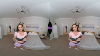 UltraHD VR Hazel Grace Solo Sex Experience-1