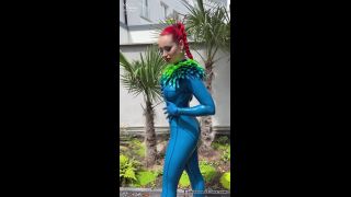 Latex Dressing Up For A Duo Shoot Quick View Porn - New S...-9