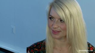 Lorelei Lee & amp; Anikka Albrite (Shockingly Painful Ele...-8