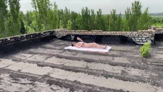 Hungry Kitty - Fucked Busty Milf On The Roof While She Was Sunbathing Amateurporn-1