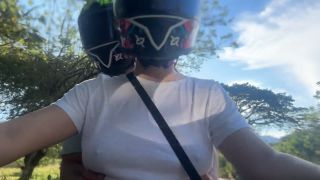7147 I Picked up a DIDI Client without a Bra and she Noticed ...-3