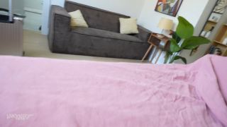 6271 My Step-Sis Likes To Go To Bed Naked - Alanna Pow-3