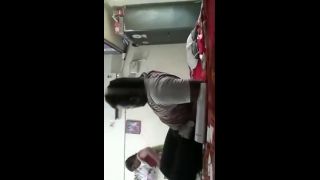 Homemade Desi Sexiest Bhabhi In Saree Had Hardcore Sex With Her Husband-9