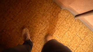 Video THE WAITER IS TOO SEXY I Invite Him Home With An Excuse And G...-1
