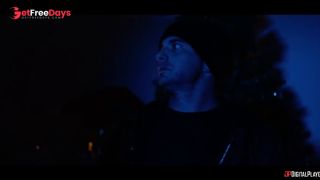 A Christmas Miracle Santa Dennis Defends Exs Home From Burglars-2