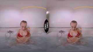 Stripzvr presents Bubbles – AISLIN | virtual reality | virtual reality-1