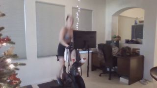 brittibratti 2023-12-18 Stream started at 12182023 0110 pm  Monday Motivation Work Out Stream!-1
