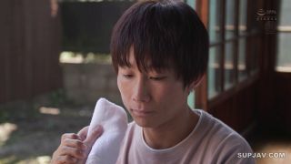Reducing Mosaic JUL-806 絶対に手を出してはイケナイはずの美しい姉と僕は血の繋がらない連れ子同士で…。 姉弟という縛りを失った二人が、禁断の中出し不倫に溺れた夏の日―。 青田悠華-7