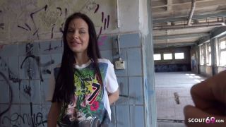 [K2S.CLUB] German-Scout - Schlanke MILF Allatra an Lost Place in Berlin AO gefickt - HD 720P-3