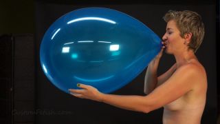 Custom Fetish - Liz Blow Pops 12 and 17 Balloons - Fetish-8