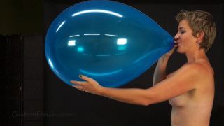 Custom Fetish - Liz Blow Pops 12 and 17 Balloons - Fetish-9