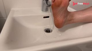 [GetFreeDays.com] Washing my dirty feet Porn Leak April 2023-4