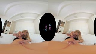 Could You Handle A Milf Like Me - 5K VR-2