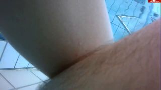Horny Roxy - Nackt im Öffentlichen Schwimmbad 3 720P - Amateur-5