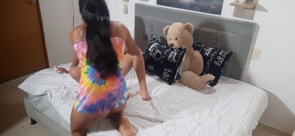 Teenagers I fuck my horny neighbor until I have an orgasm
