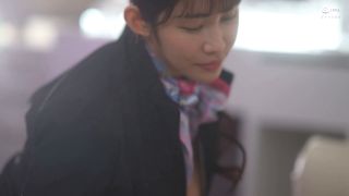 DVAJ-705 妻の付き添いで立ち寄った化粧品フロアの美容部員が肉厚ぽってり唇にソソる目つきの顔面性器で一生一度の浮気チャンス 妻の目を盗んでは交わす濃厚接吻と吸い犯しキスマーキングにもう戻れず合体ベロキスフルパコ中出し不倫 二羽紗愛-1