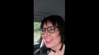 [K2S.CLUB] JulieEroticDress - Nacktlauf im Wald mit Spritzen - FullHD 1080P-1