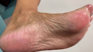 free porn video 27  GG producer: Swallowing MILFs feet - Ms aline, femdom on femdom porn-5