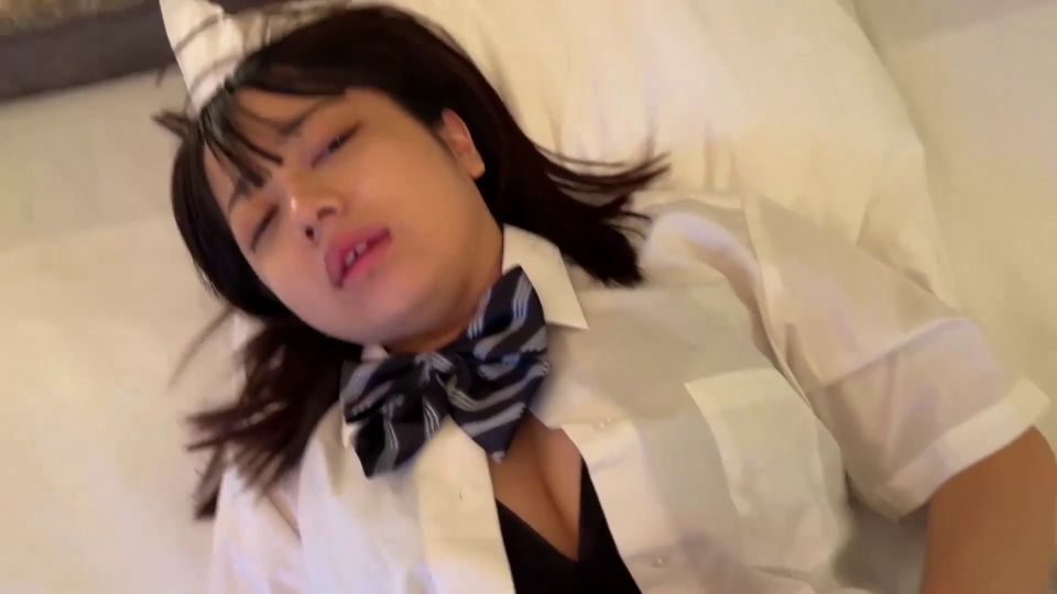 FC2PPV 4740770 【5日間のみ限定半額】制服ちゃんとのプライベートセックスを公開します。