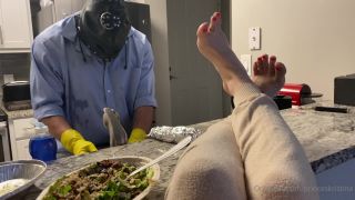  princeskristina  Sneak peak into my bitch served life, feet on feet porn-4