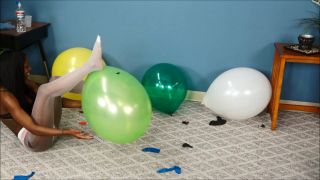 Custom Fetish - Halle Sit to Pops 17 and 12 Balloons - Fetish-4