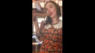 giaisabellaxx H265 2020-08-13 n no particular order saying hi, goofing off, checking in, chatting you up, and flirt-5