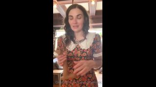 giaisabellaxx H265 2020-08-13 n no particular order saying hi, goofing off, checking in, chatting you up, and flirt-7