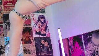 Pillow teasing u my pussy in panties-7