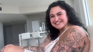 Josie Jaxxon - Chubby Step Sister Back Home And Horny SD - Big dick-2