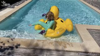 Latex Living Doll On Holiday Download New Porn Video Fast...-8