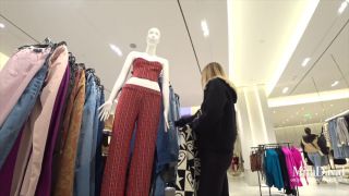 Babe Gets Public Risky Blowjob In Fitting Room  Close To Be Caught 1080p-0