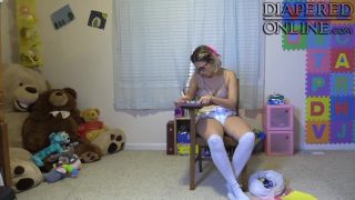 Diaperedonline2Red Red Crafting Time-9