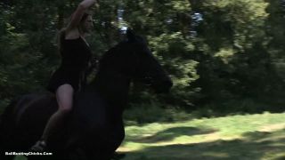 Slave Hunt 1.-0
