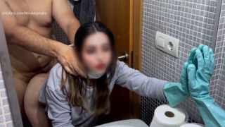 6276 Stepdad Fucks Me In The Bathroom While I Was Cleaning-4