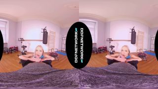 Hardcore POV Gym Sexercise With Curvy Blonde VR Instructor Angelika Gra-2