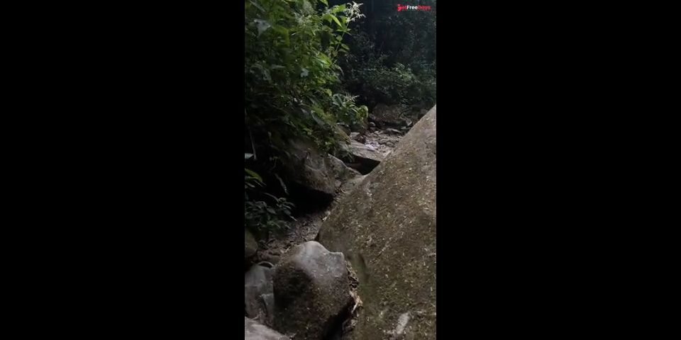 paseo por la cascada, maravillas de la naturaleza y coger