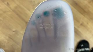 Mistress Nara Neveu - Video Contains Strong Scenes Of Sweaty Feet - Femdom-1