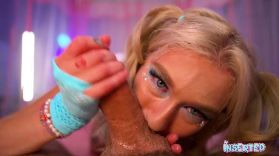 EMMA ROSIE - INSERTED Fucking fun sized Emma Rosie