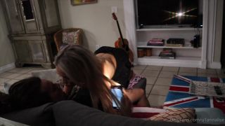 Annalise Mishler 090 - [Webcam]-1