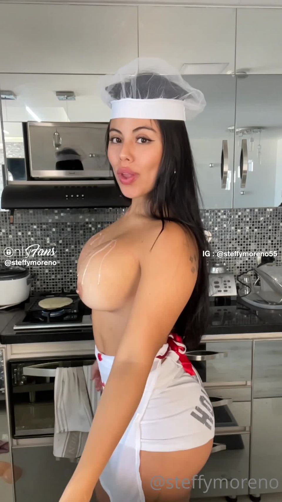 Steffy Moreno () Steffymoreno - the kitchen table is for f cking i imagine that instead of this condensed milk is your 10-11-2021