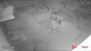 [Sleeping.Porn] Shes sleeping now and doesnt even suspect that shes being watched-4