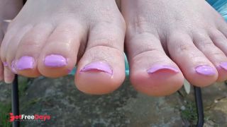 [GetFreeDays.com] Relaxing Painting Pretty Female Toes Porn Clip July 2023-9