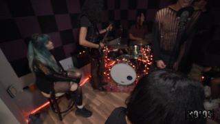 Nia Bleu - Distracted Sound Engineer In The Studio - Big Tits-8