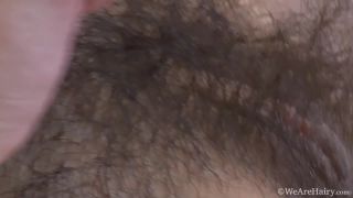 Canella strips and relaxes from denim shorts and top Hairy!-7